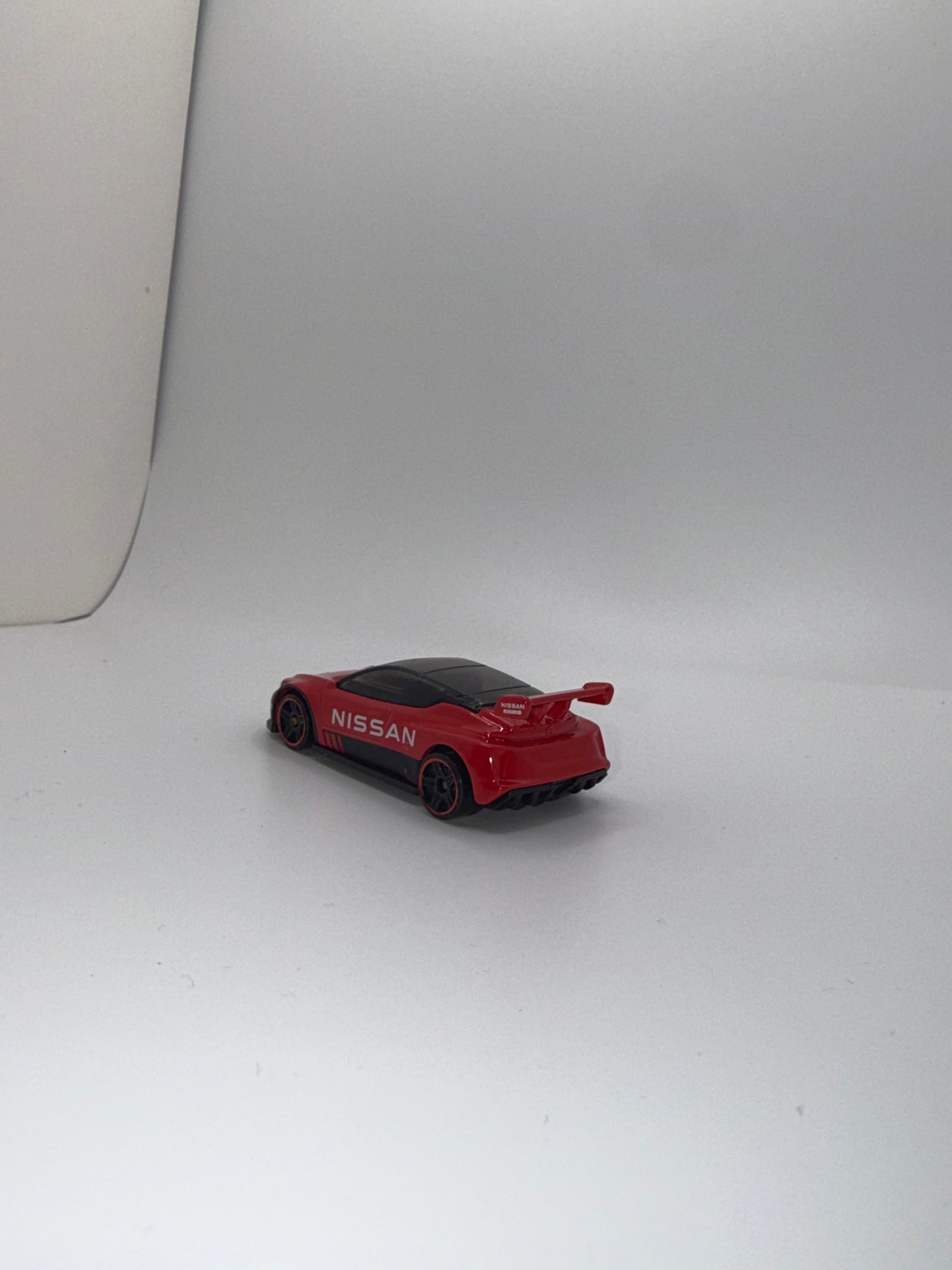 Hot Wheels loose Cars (Nissan Leaf Nismo RC_02) Red